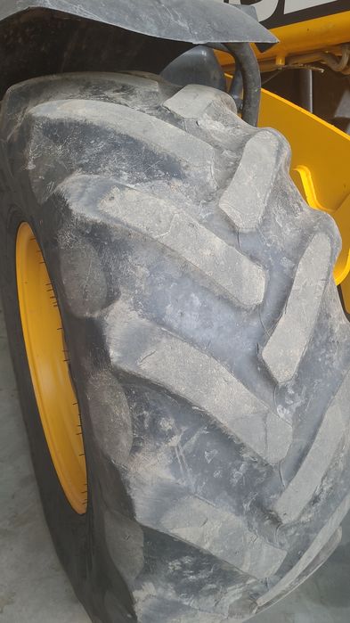 Good Year 460/70r24 felgi części jcb 541 531