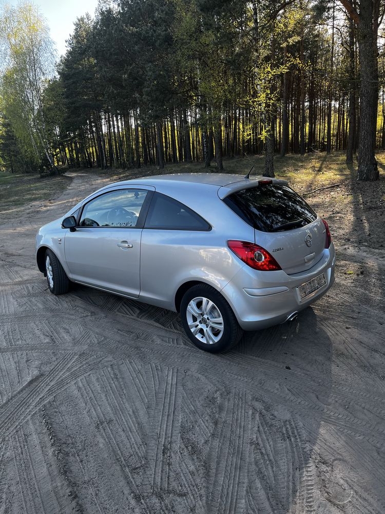 Opel Corsa D*1.4 benzyna*klima*LIFT*2011*Sprowadzony z Niemiec*