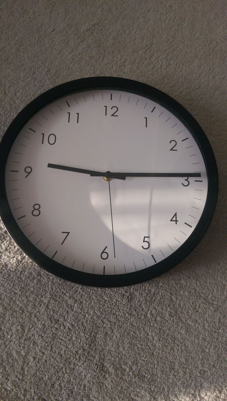 Zegar ścienny 30,5 cm