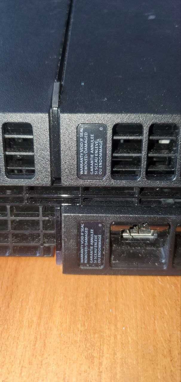 PS4 На запчастини