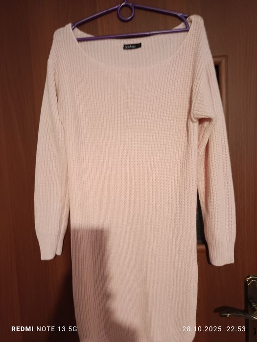 Akrylowa sukienka rozmiar 38/40