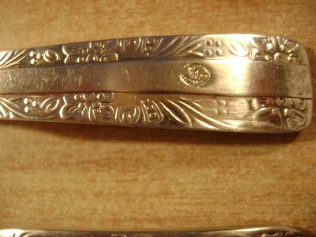 Starocie z PRL - Stare sztućce posrebrzane Hefra = Zestaw 4 sztuki