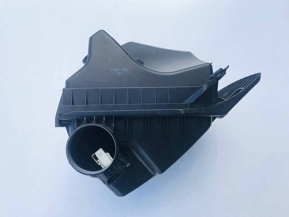 Корпус Воздушного Фильтра БМВ Е60 Е61 Е63 M54 N52 Повітряний Фільтр