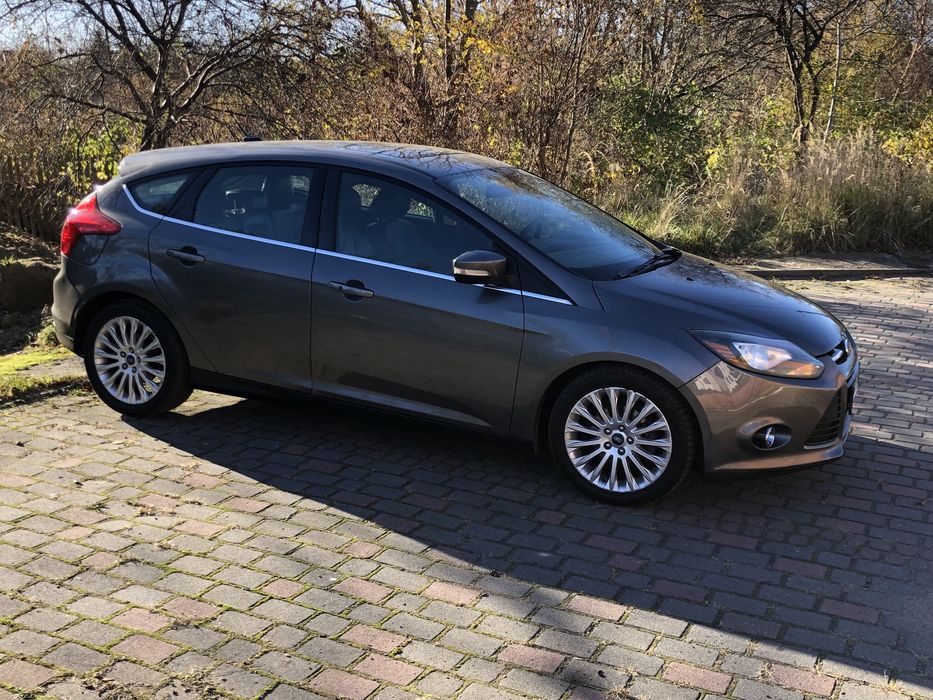 Форд фокус тітанніум2.0і,автомат 2012р