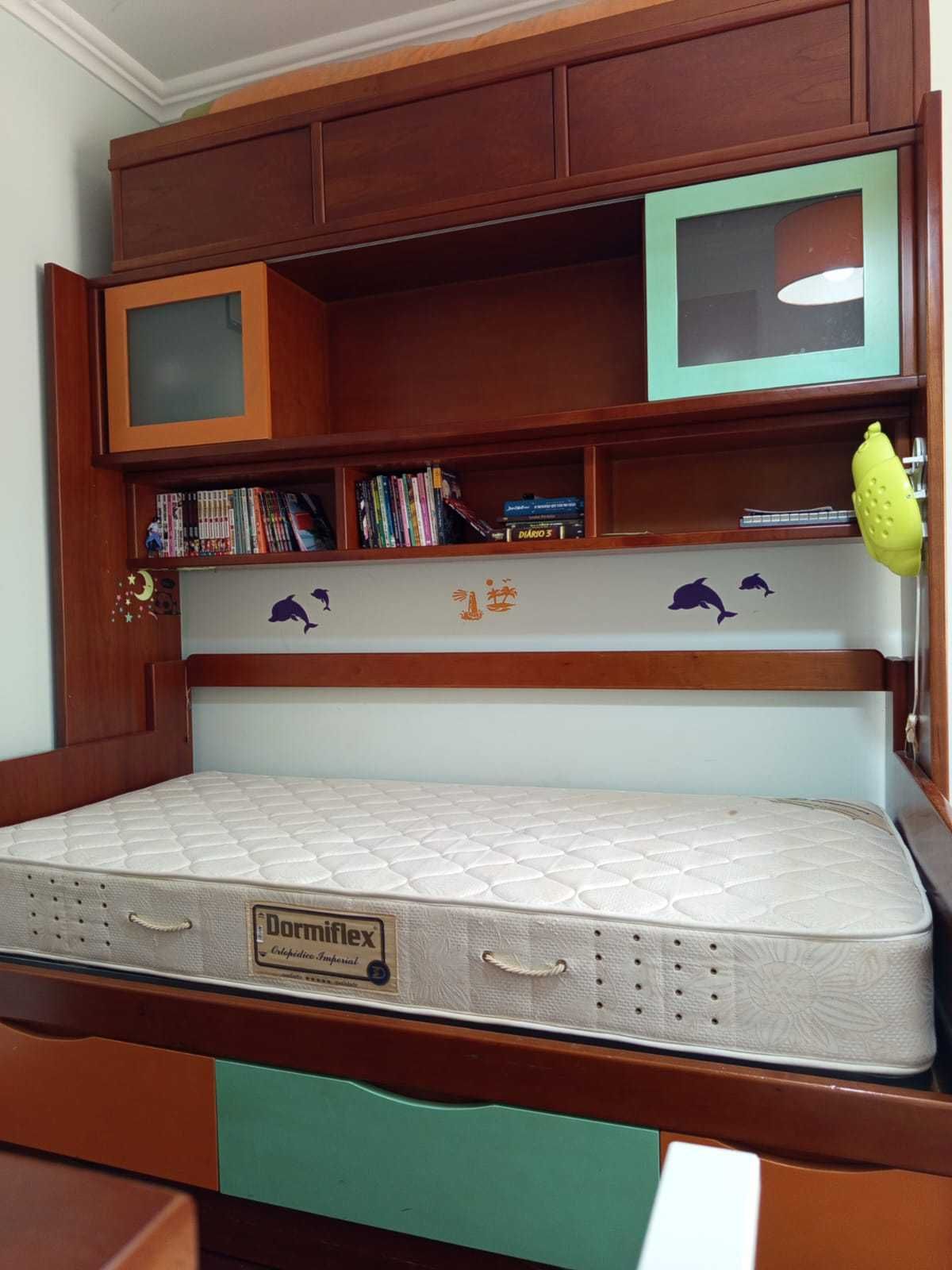 Cama estudio com arrumação