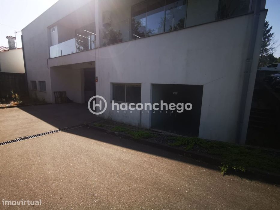 Armazém  Venda em Rio Covo (Santa Eugénia),Barcelos