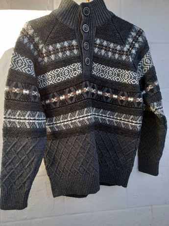 Теплый мужской вязаный свитер М