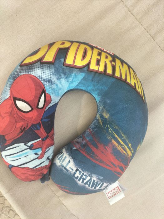 Poduszka podróżna na szyję do auta