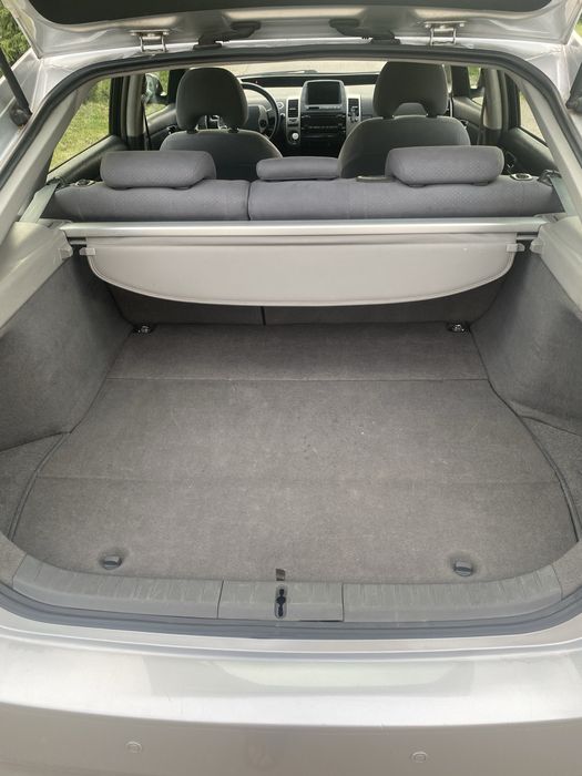 Продам Toyota Prius