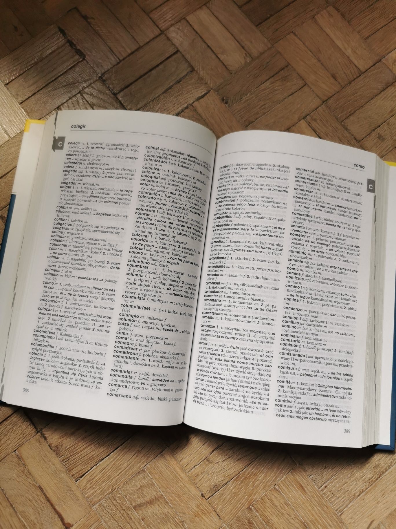 Słownik polsko-hiezpański, hiszpańsko-polski z gramatyką