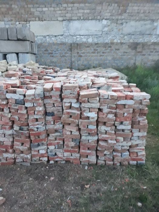 Щебень, песок, бут, цемент, бетон, кирпич, камень и др. Вывоз мусора.
