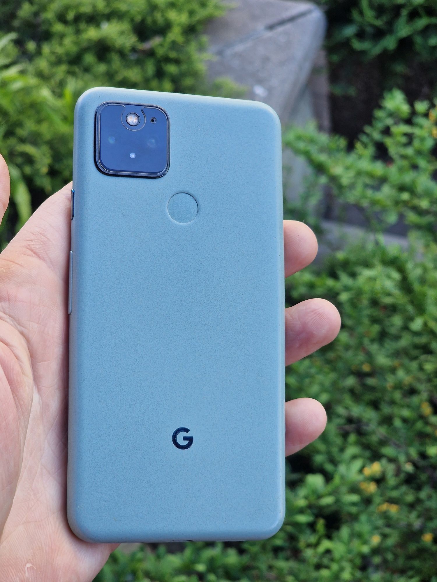 Google Pixel 5  ( 8/128Gb )