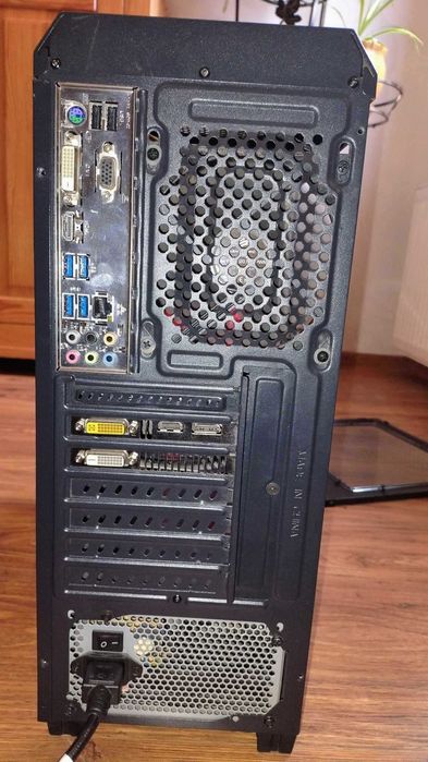 Sprzedam komputer stacjonarny I5-7400, 16GB RAM GTX970 4GB
