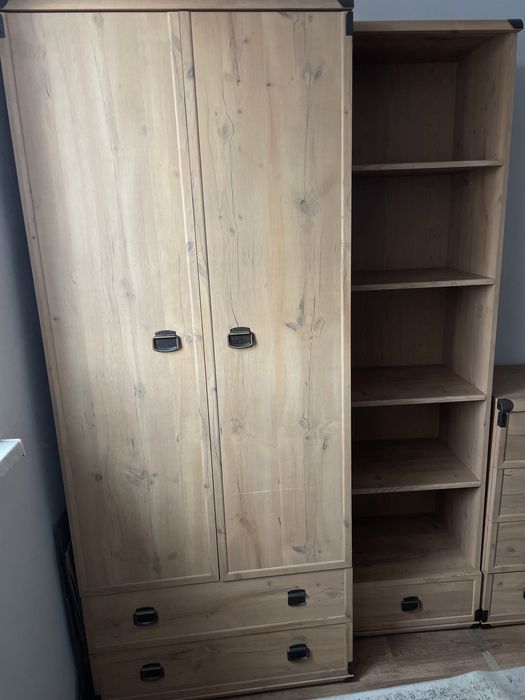 4 cześciowy zestaw mebli