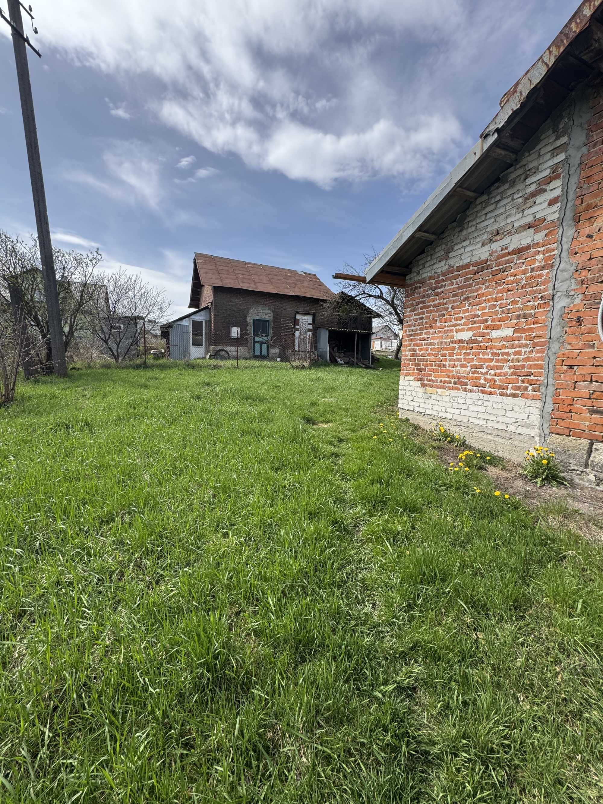 Продаж окремого будинку близько Сихова , Давидів