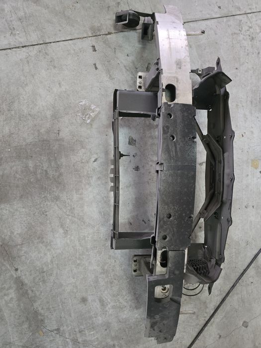 Reforço do Para-choques frente BMW 6 (E 63)
Referência: Reforço em Ca