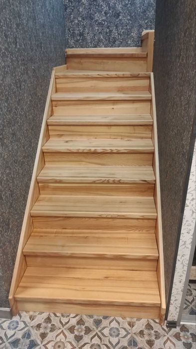 Сходи з ДУБА, ЯСЕНЯ / лесница из дуба и ясеня