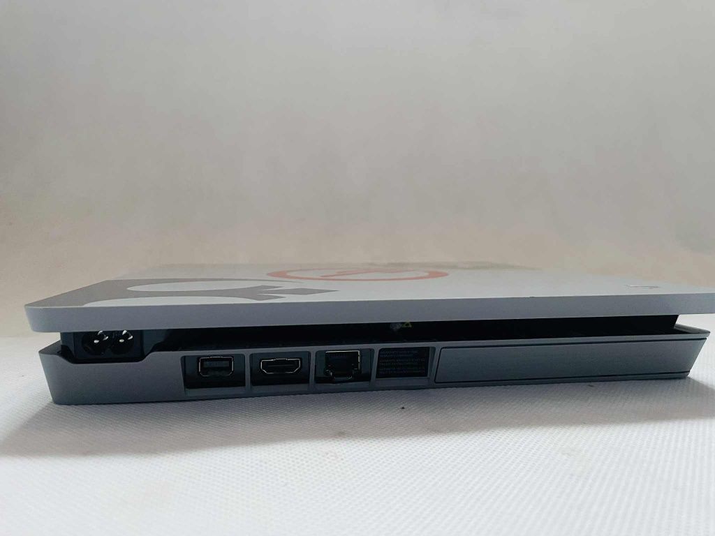 PS4 Slim 1TB Star Wars Edition