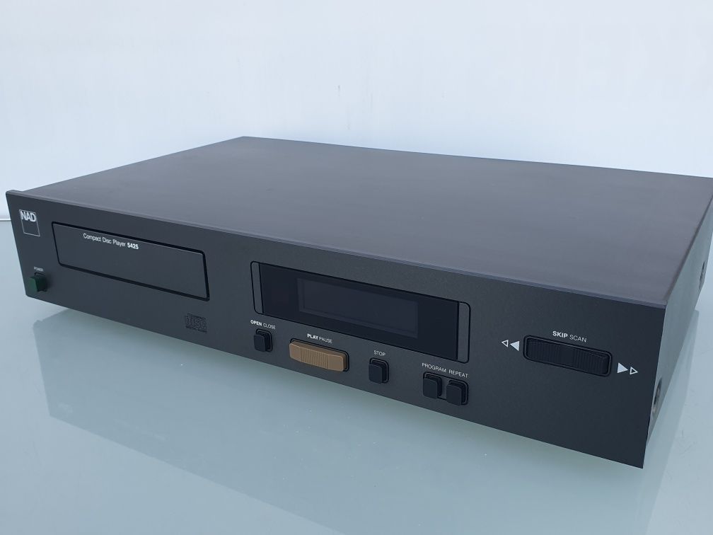 Markowy Odtwarzacz CD NAD 5425 vintage