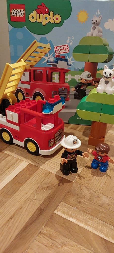 Lego Duplo Wóz strażacki 10901