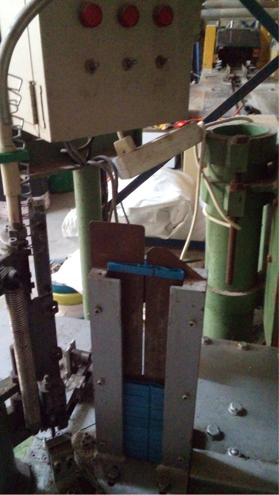 Projecto de fabricasão de molas para a roupa parei com o negocio