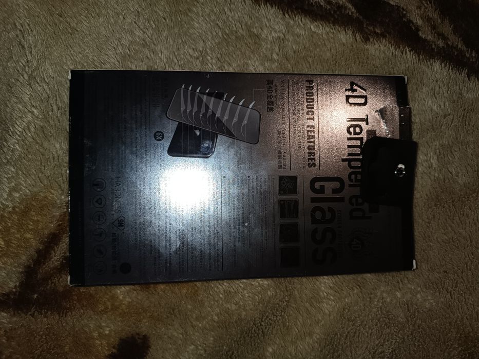 Продам защитне скло на айфон XS