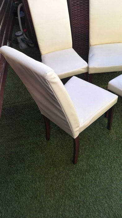 Cadeiras em Pele Sintética