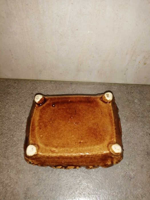 mały ceramiczny pojemniczek, cukiernica