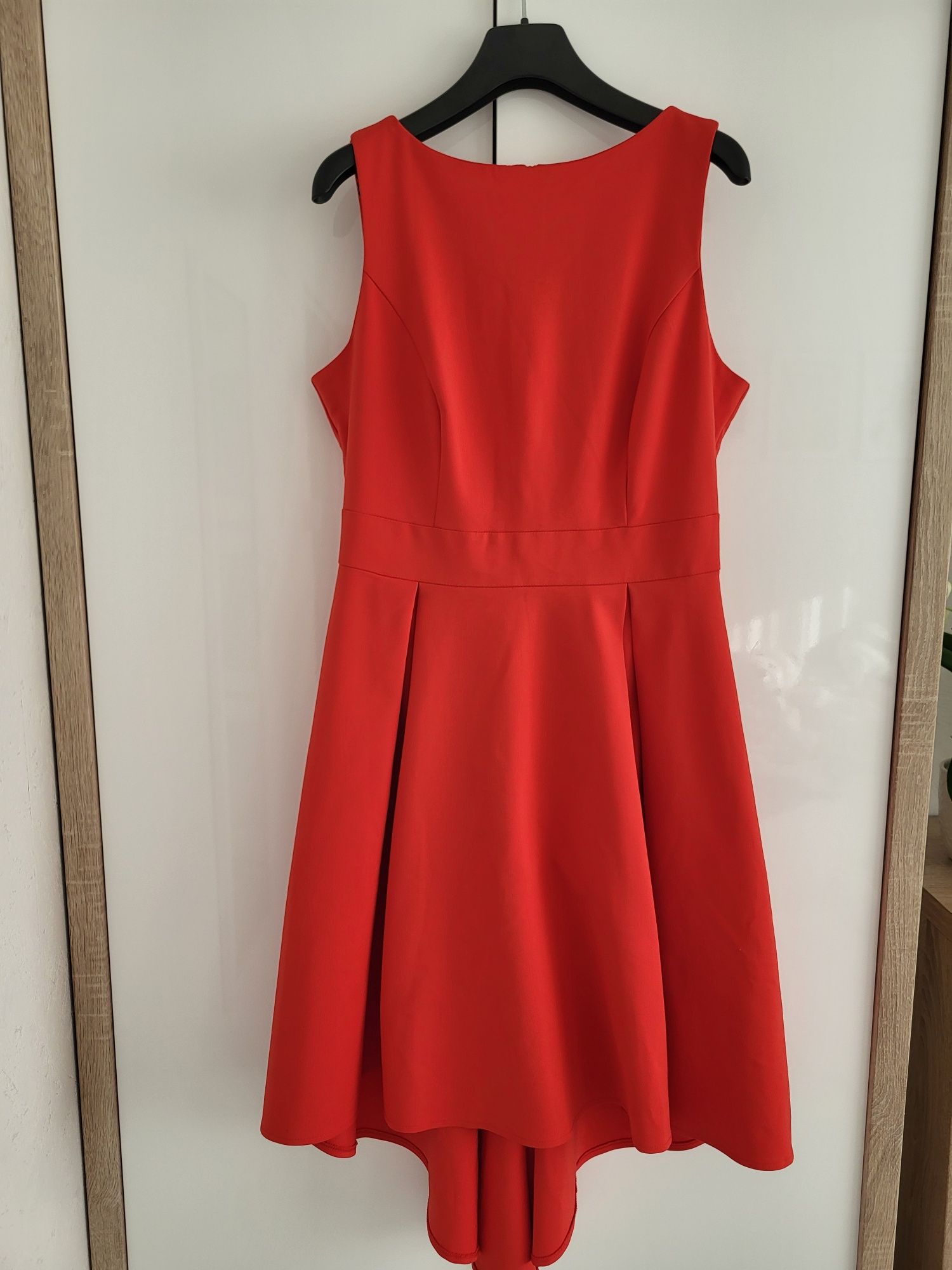 Boska sukienka czerwona Lady in Red id Zara rozmiar 40