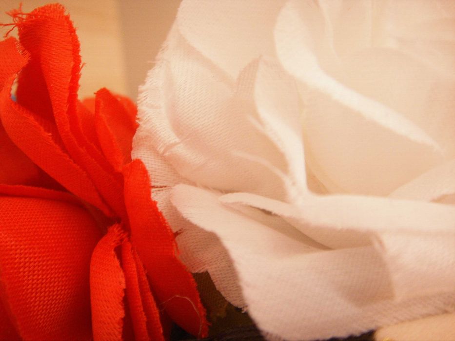 Aparat fotograficzny Samsung i5 wielkości karty kredytowej. Retro styl