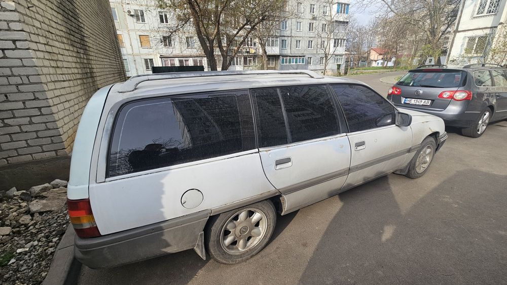 Opel Omega A Caravan