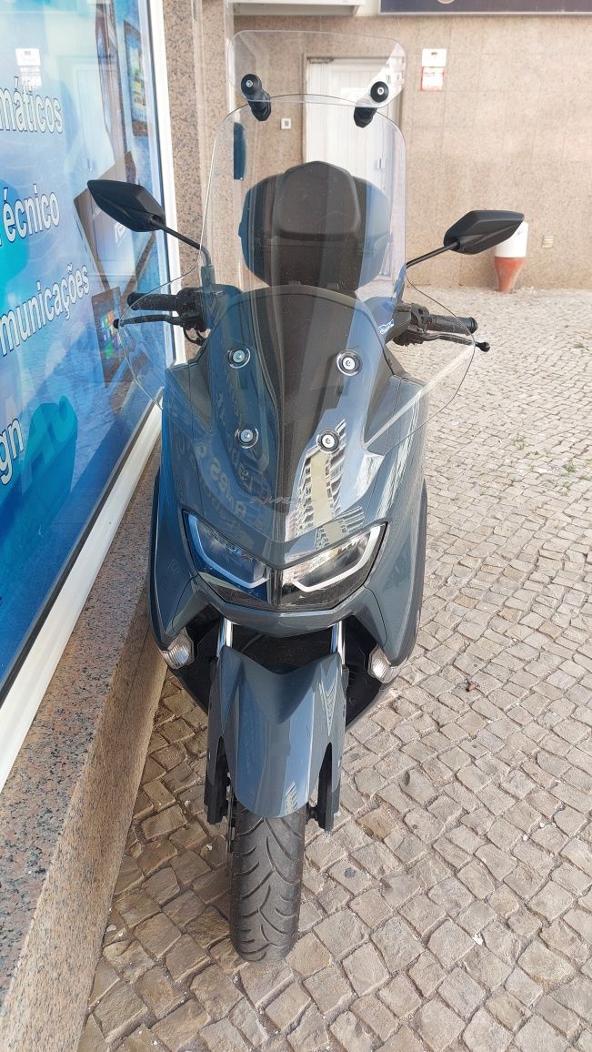 Yamaha Nmax 125 com pack urban