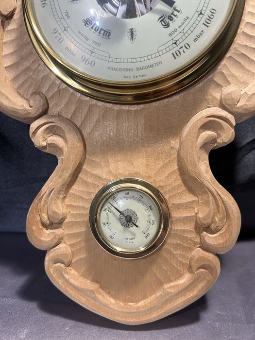 Barometr, higrometr, termometr – Rzeźbiona drewniana oprawa HMH 1994