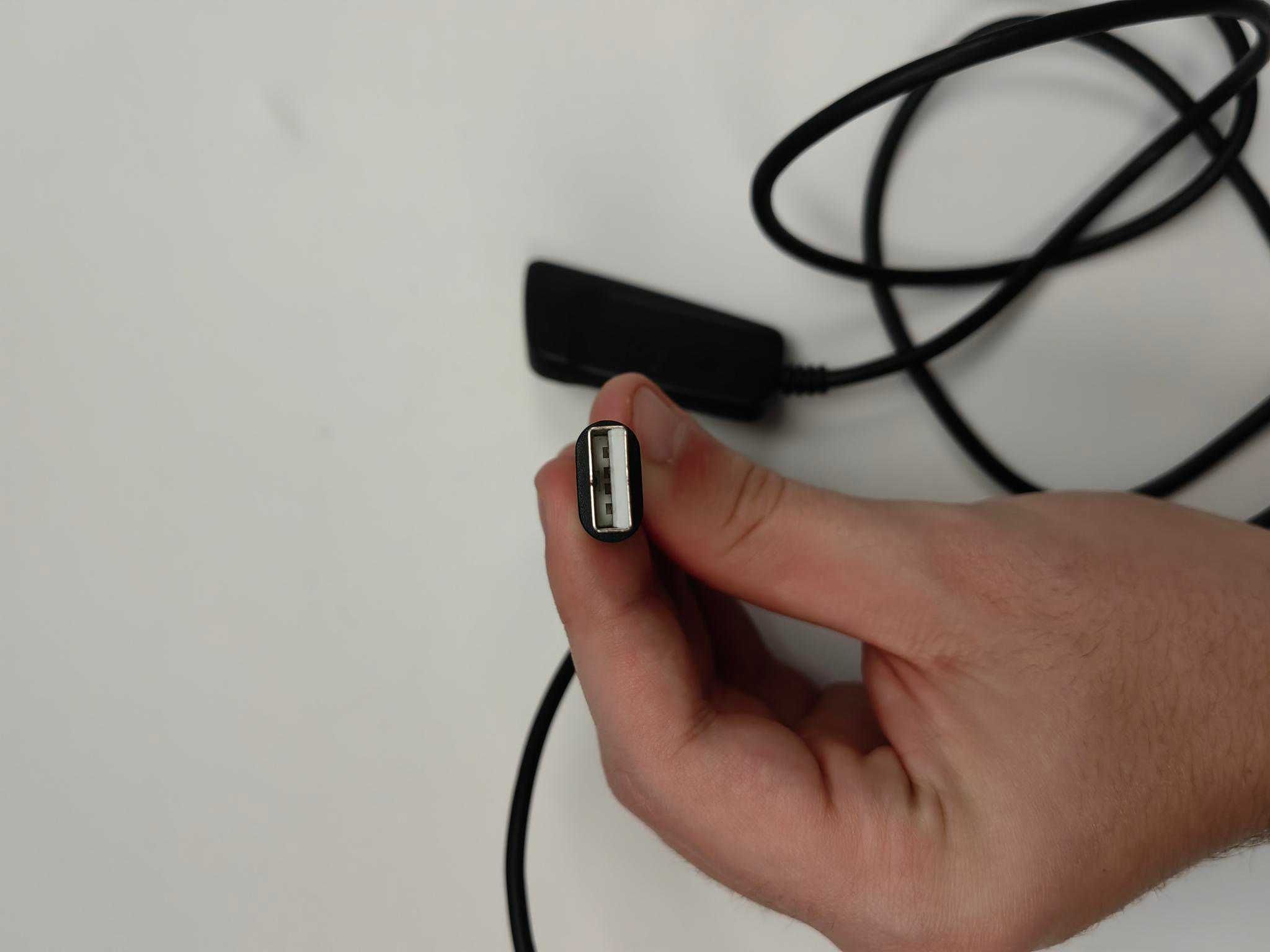 kabel z adapterem OTG On-The-Go USB – micro USB do USB typ A żeńskie.