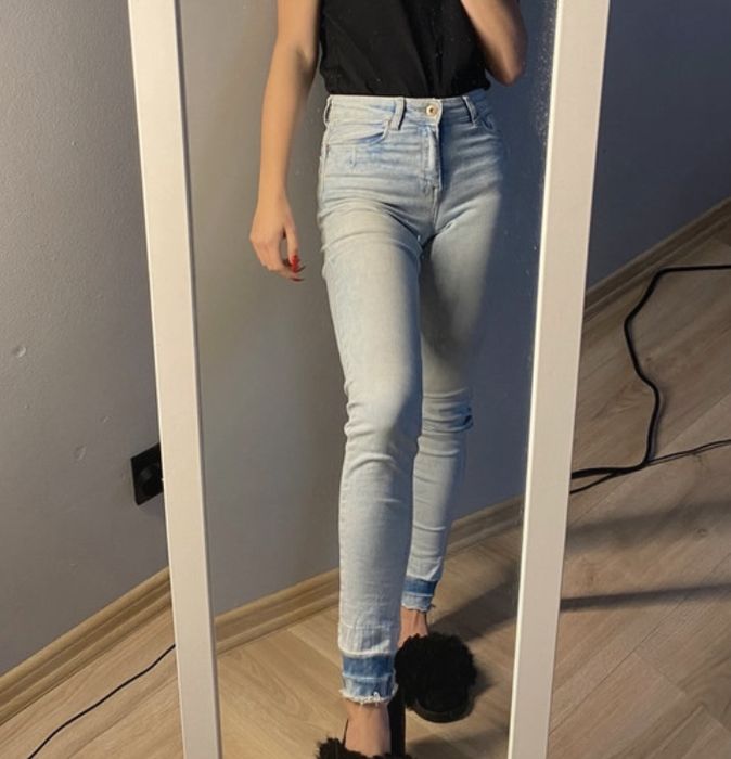 Jeansy z wysokim stanem