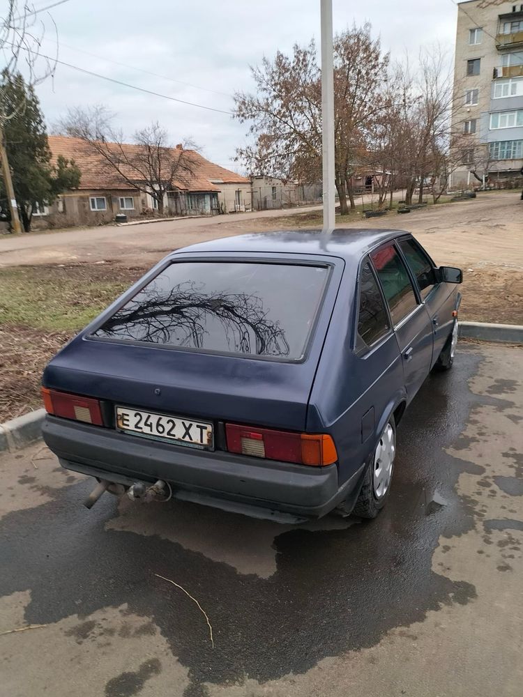 Продам машину Москвич 1990 року