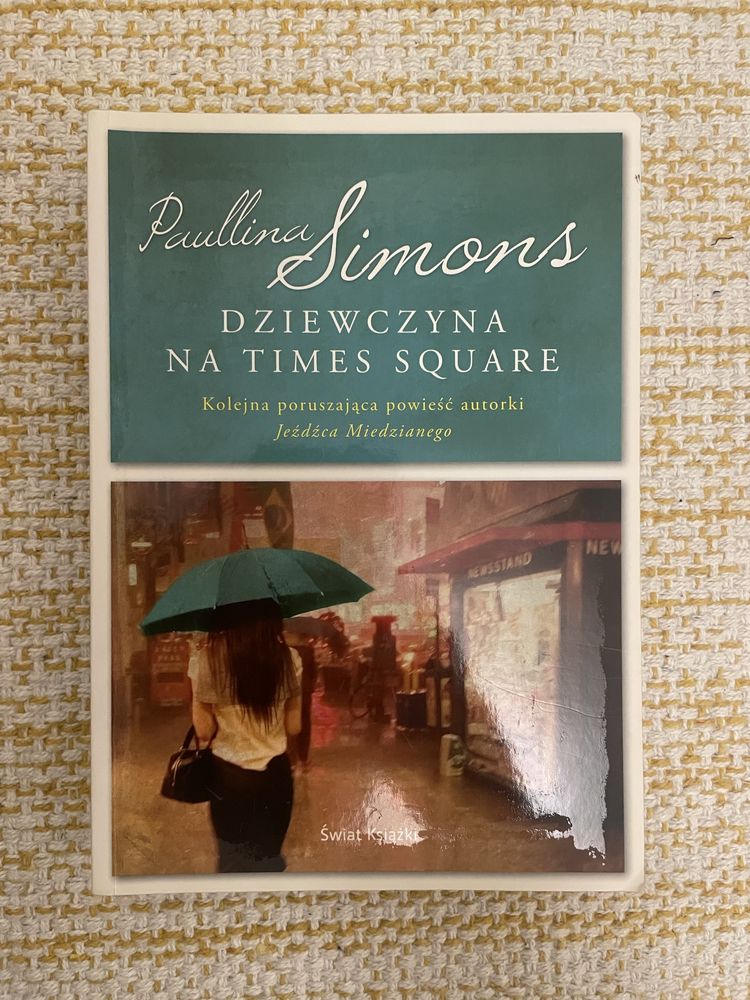 Książka: Dziewczyna na Times Square - Paullina Simons