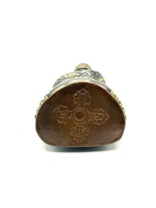 Buda em metal e bronze