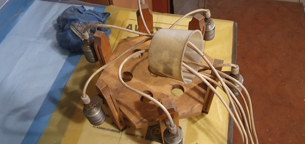 Lampa do warsztatu