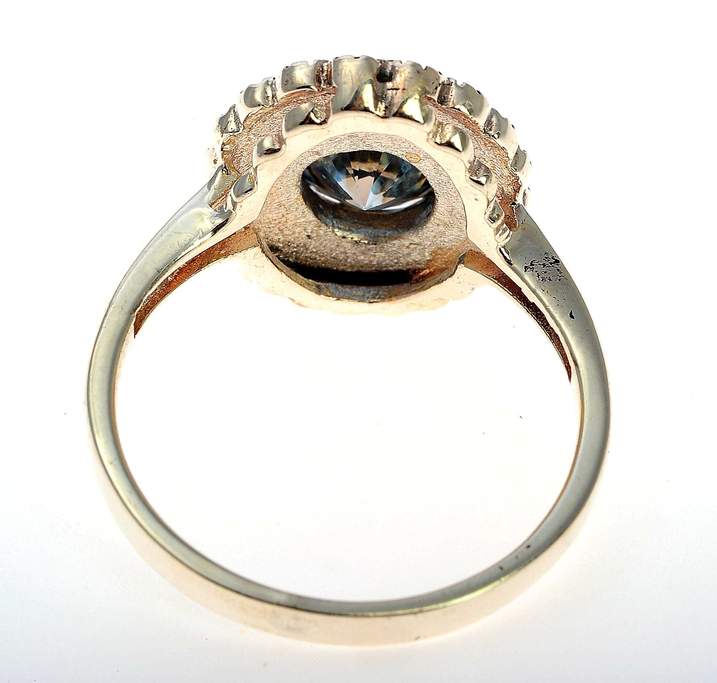 Srebrny pierścionek z cyrkonią tanzanitową 137323