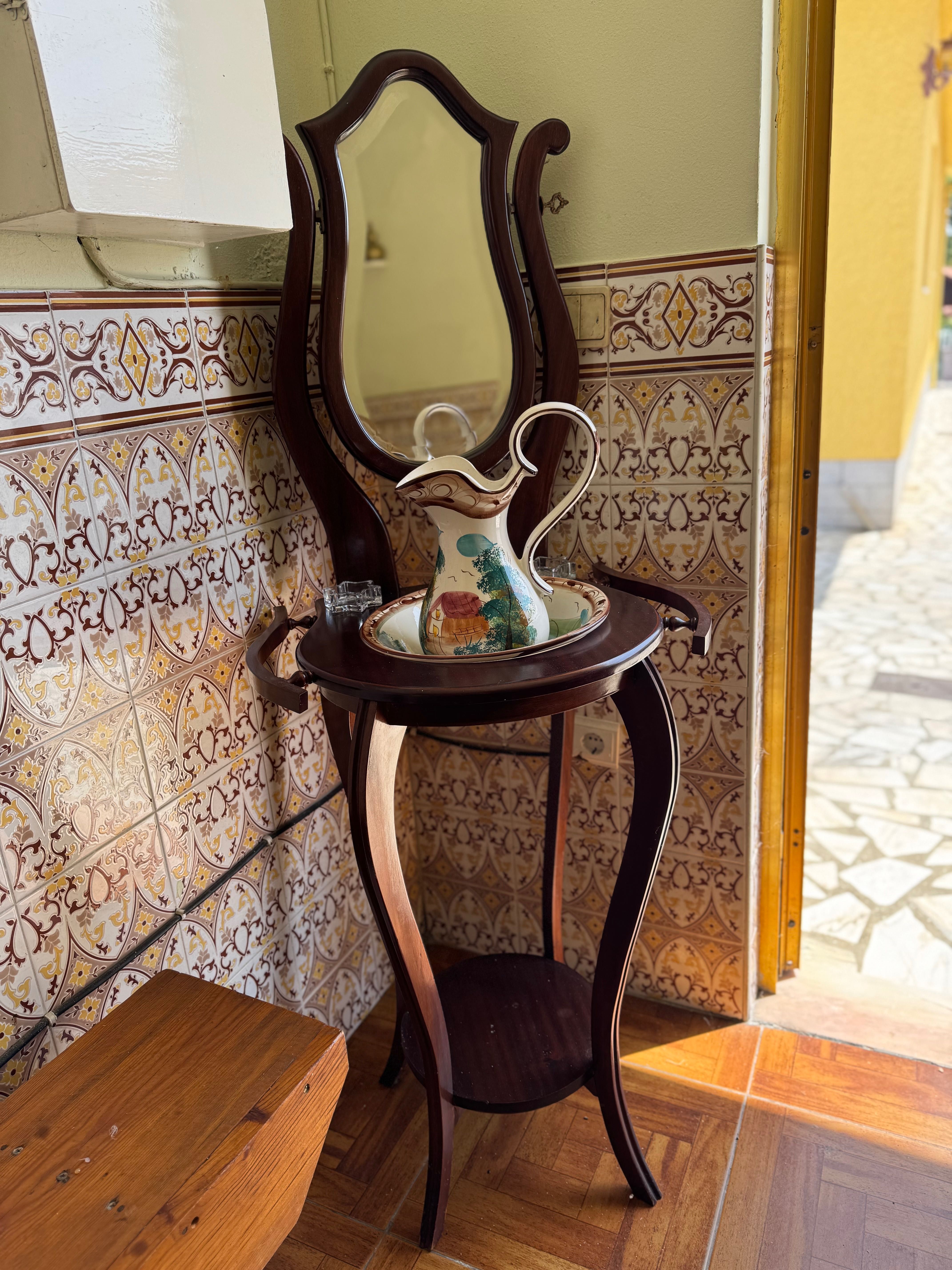 Móvel de madeira