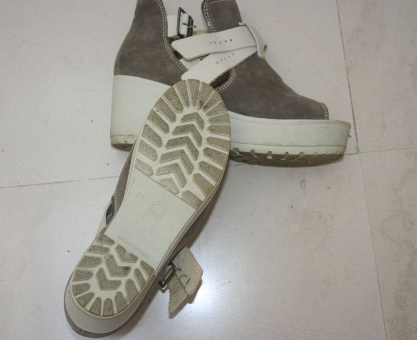 Sapatos de salto Calçado Guimarães
