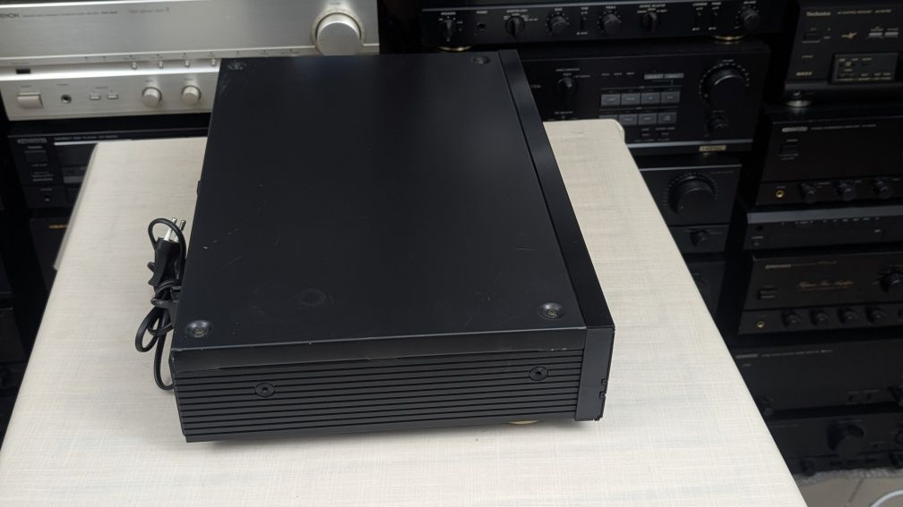 Denon DCD-820 Wysokiej klasy odtwarzacz płyt CD