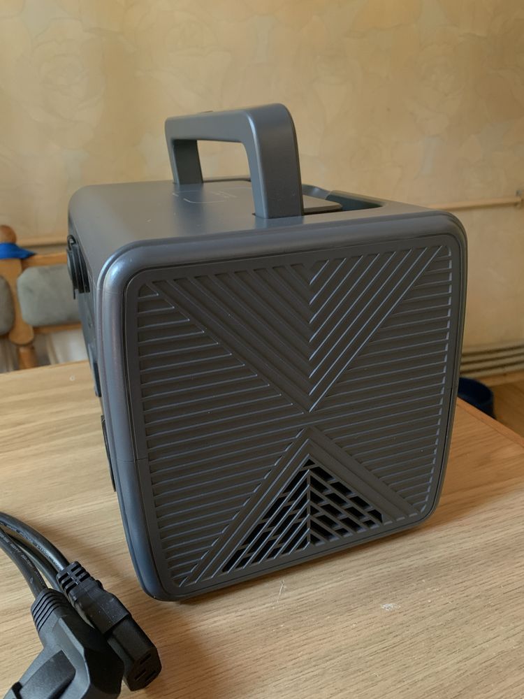 Зарядна станці Bluetti EB3A
