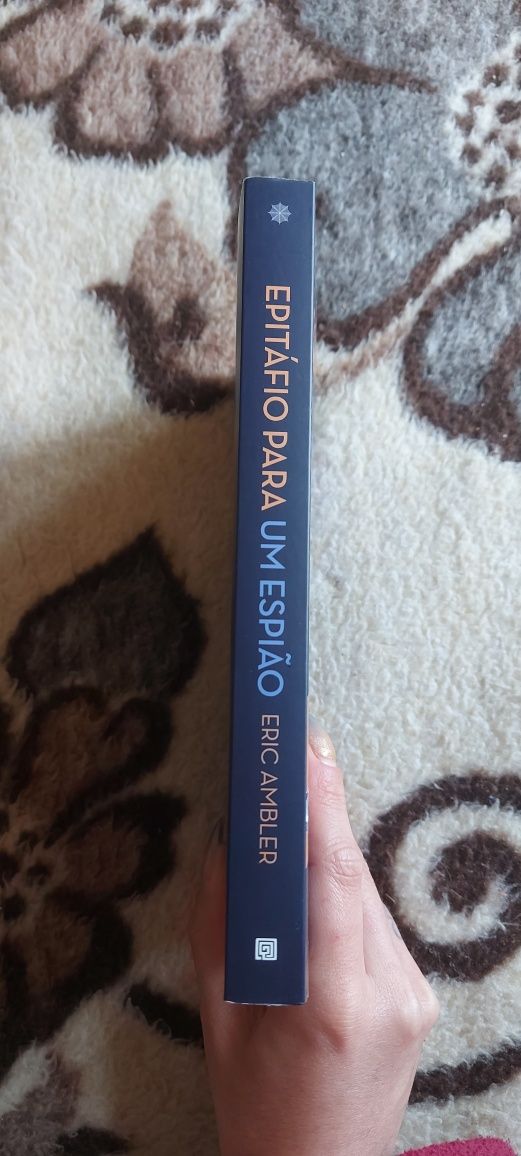 Livro Epitáfio Para Um Espião