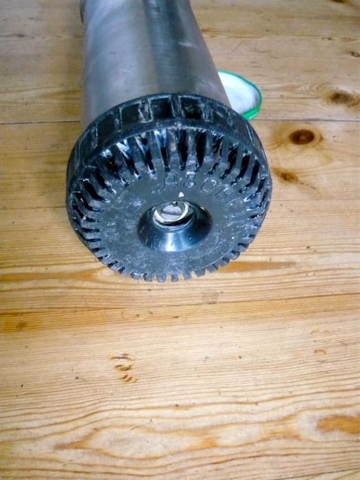 Насос скважинный  Азовец БЦП 0,4—12У  под ремонт или на запчасти.