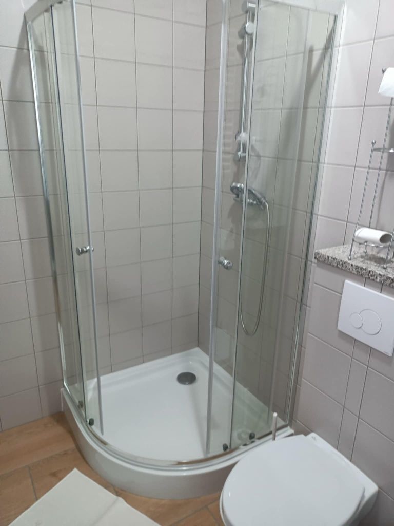 Wynajmę mieszkanie 4 pokojowe Jarocin