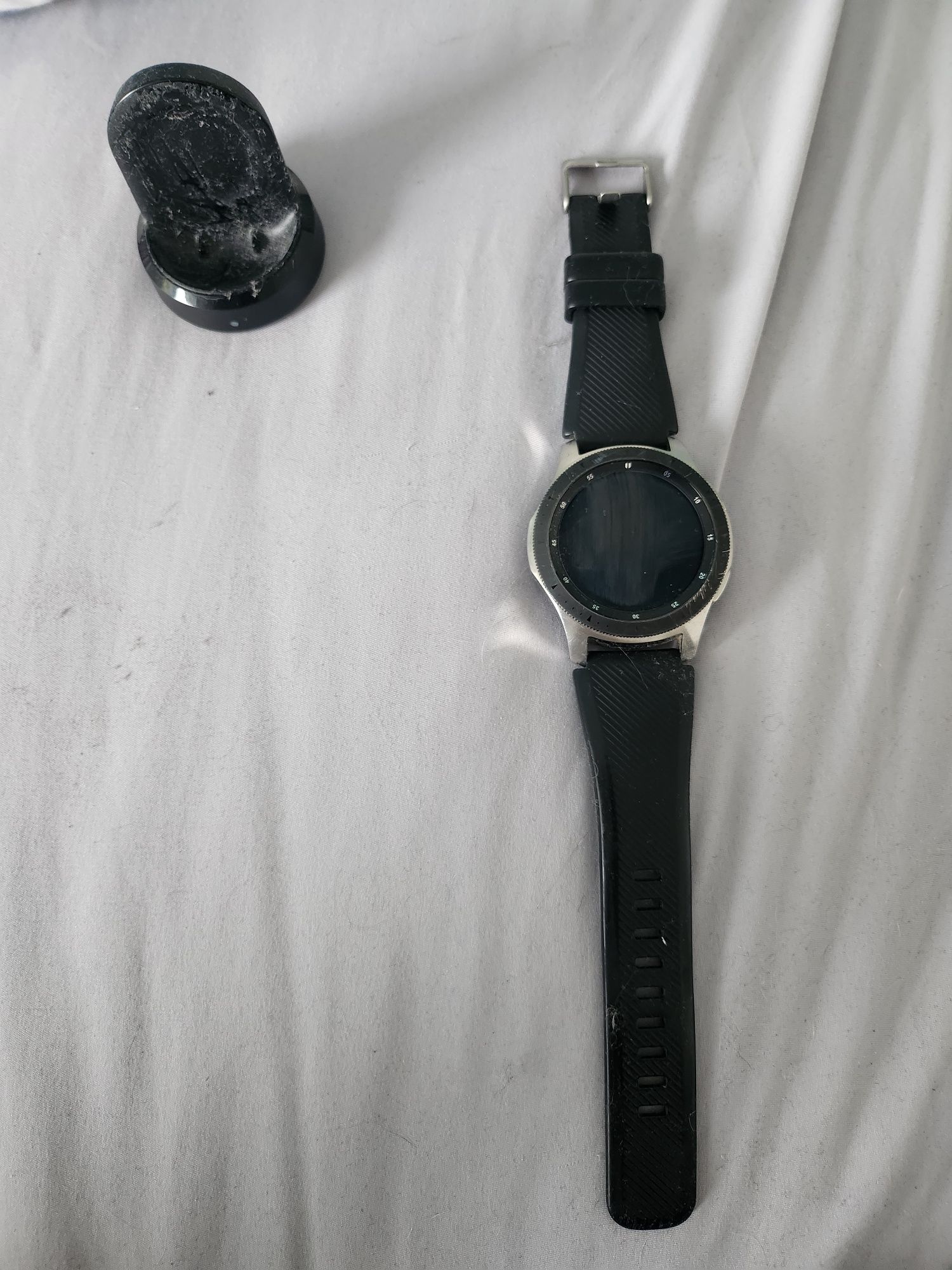 Samsung galaxy watch SM-R800