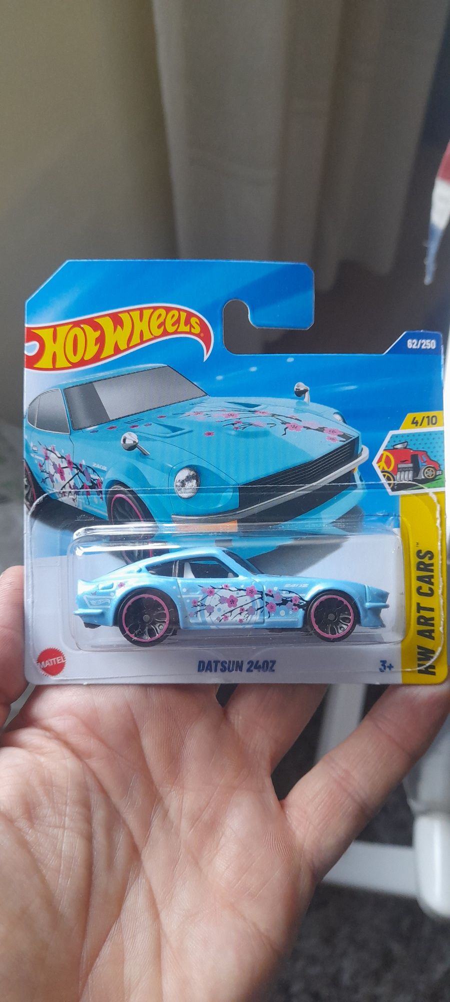 Miniaturas hotwheels e Pop Race