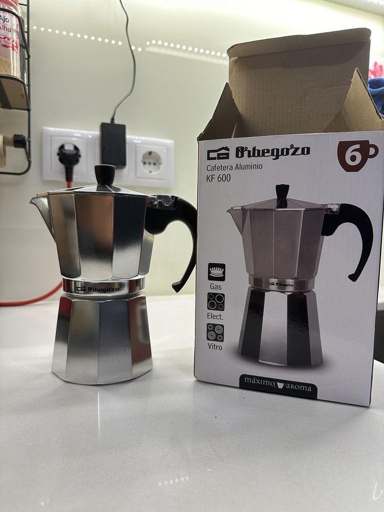 Cafeteira Aluminio Orbegozo - NOVA